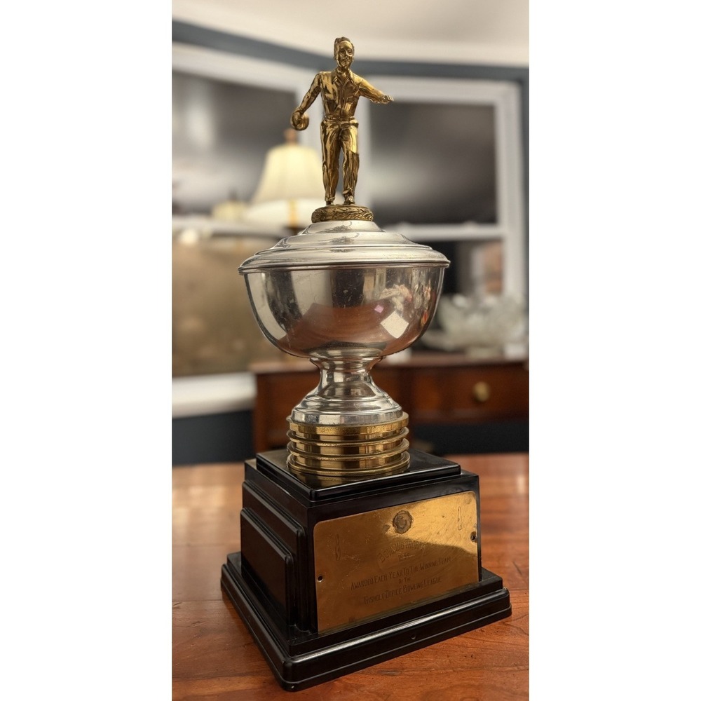 Vintage 1945 WWII Gisholt Machine Co Madison WI Office Bowling Trophy 21" As Is